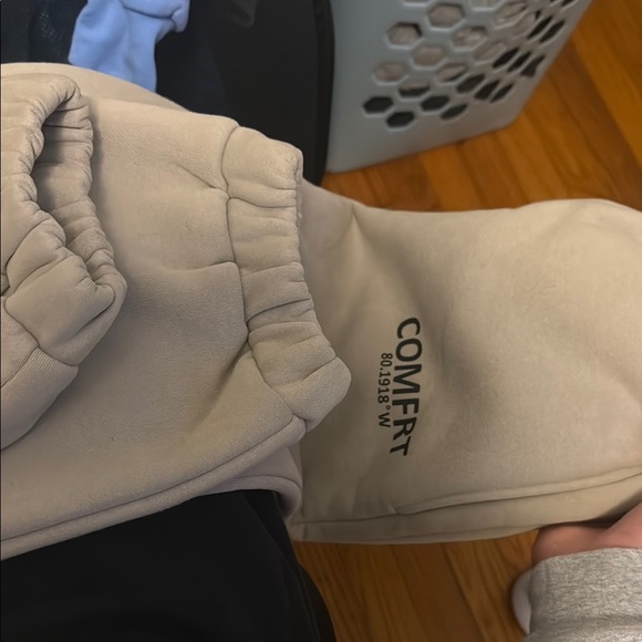 COMFRT Beige Sweatpants - Picture 2 of 3